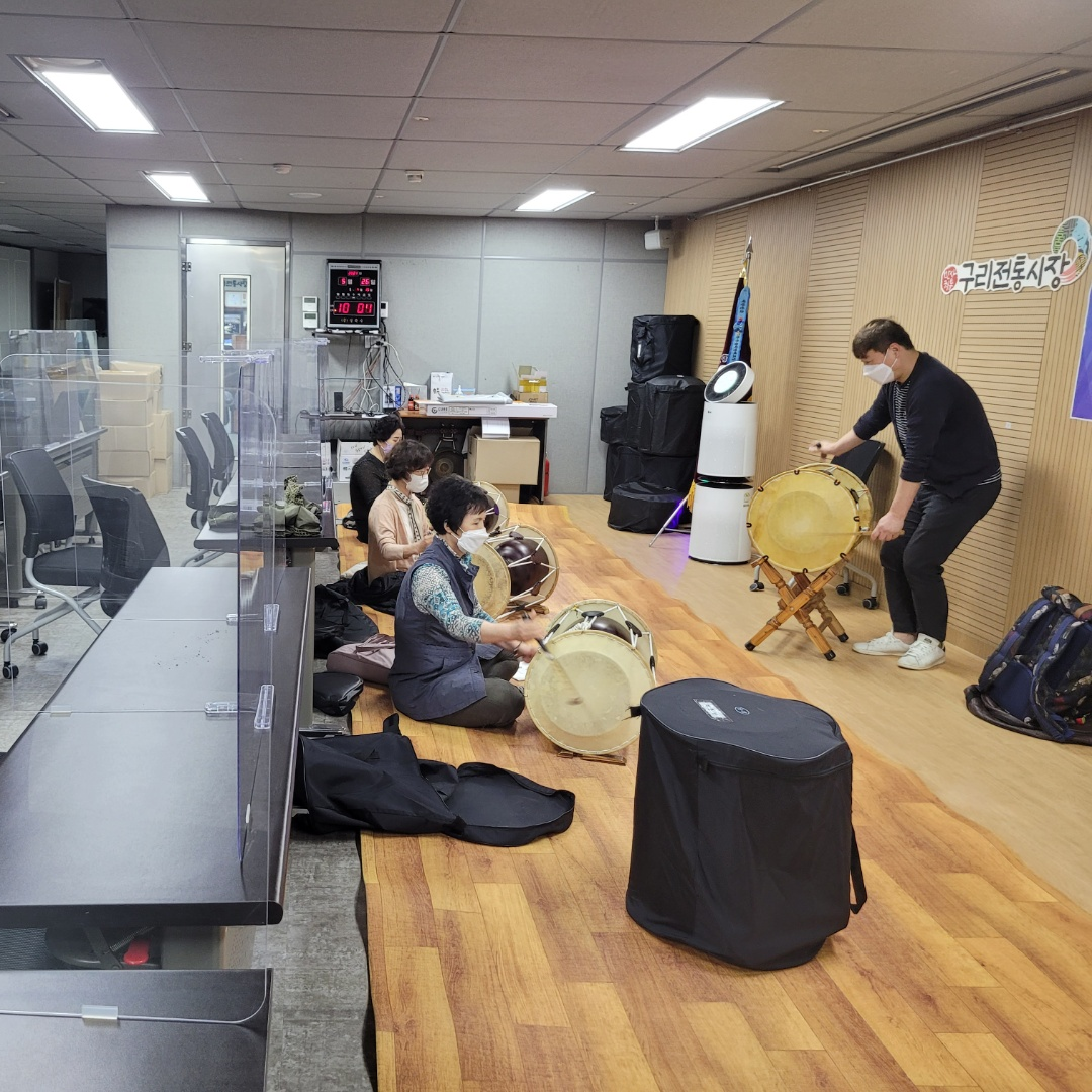 행복한 사람 행복한 사람 이미지